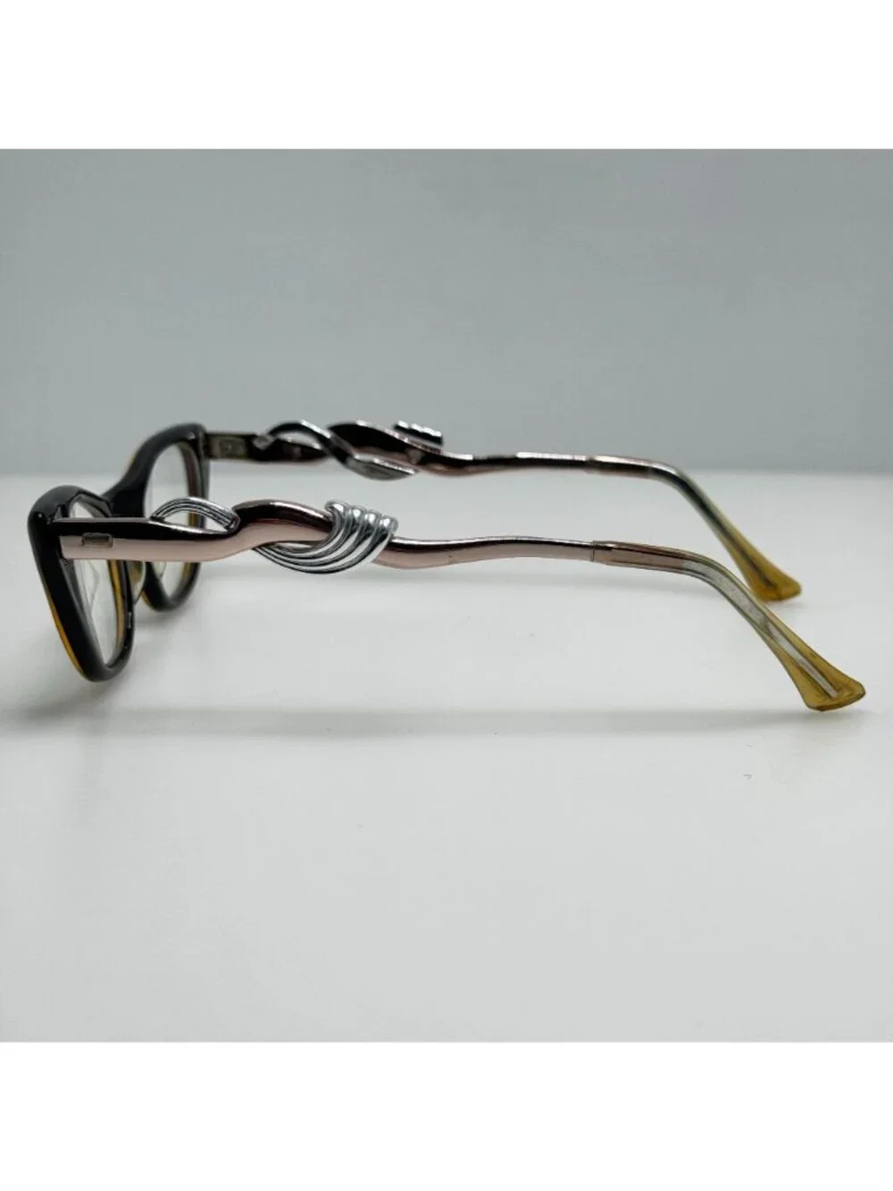 Unbranded this item